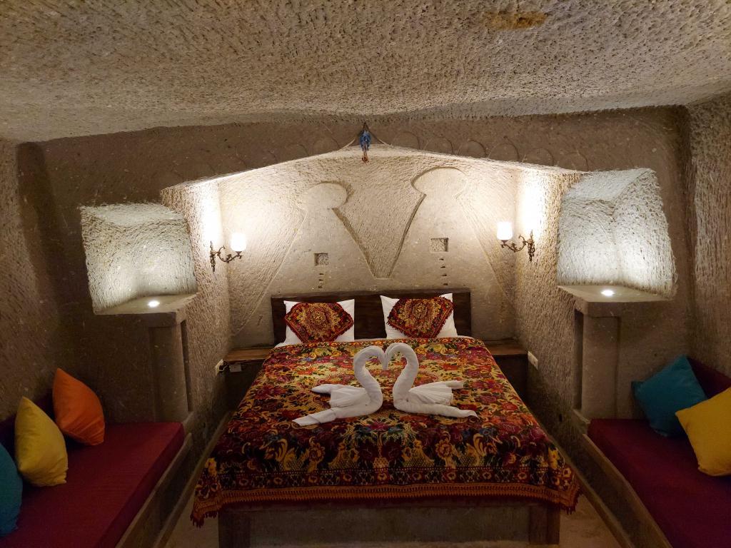 Armesos Cave Hotel — 8