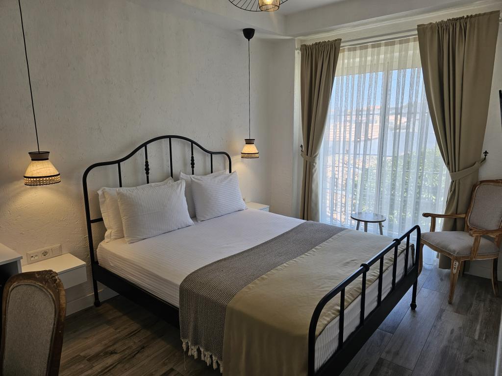 Kuğu Urla — 2