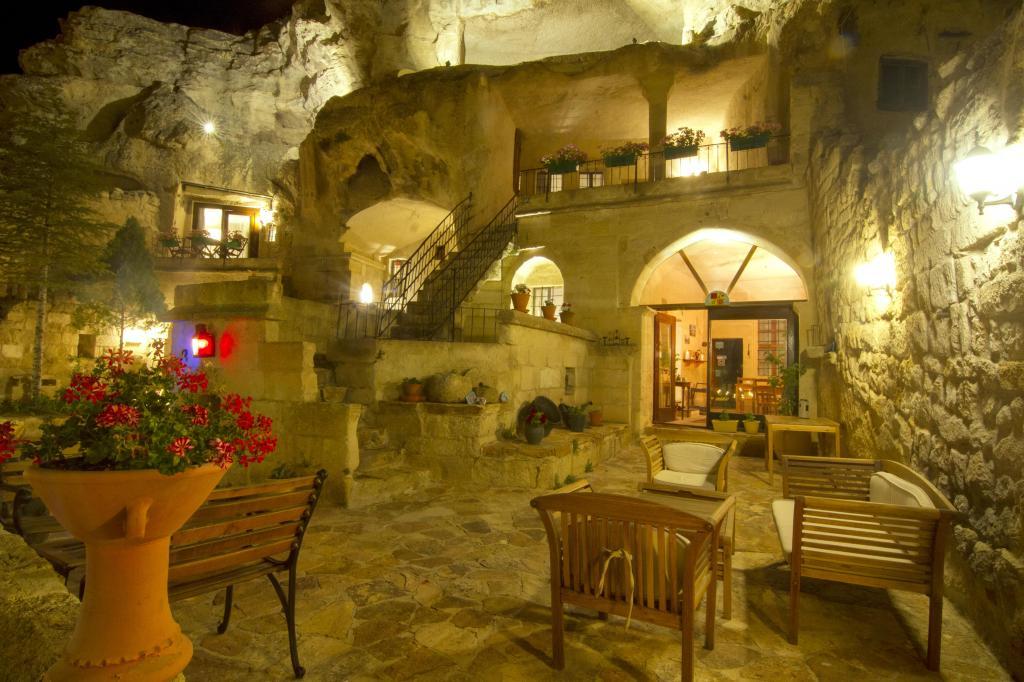 4 Oda Cave House — 3