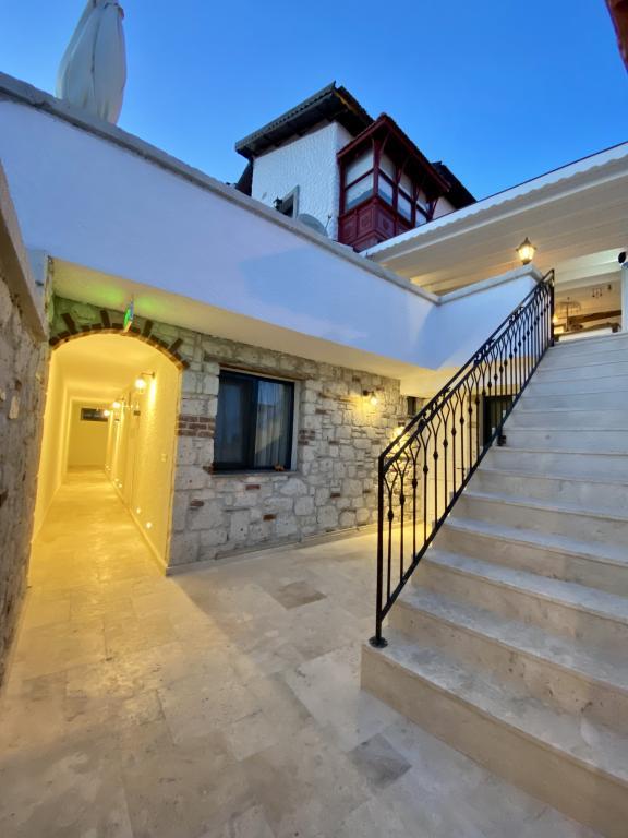 Serez Alaçatı by La Mira — 8