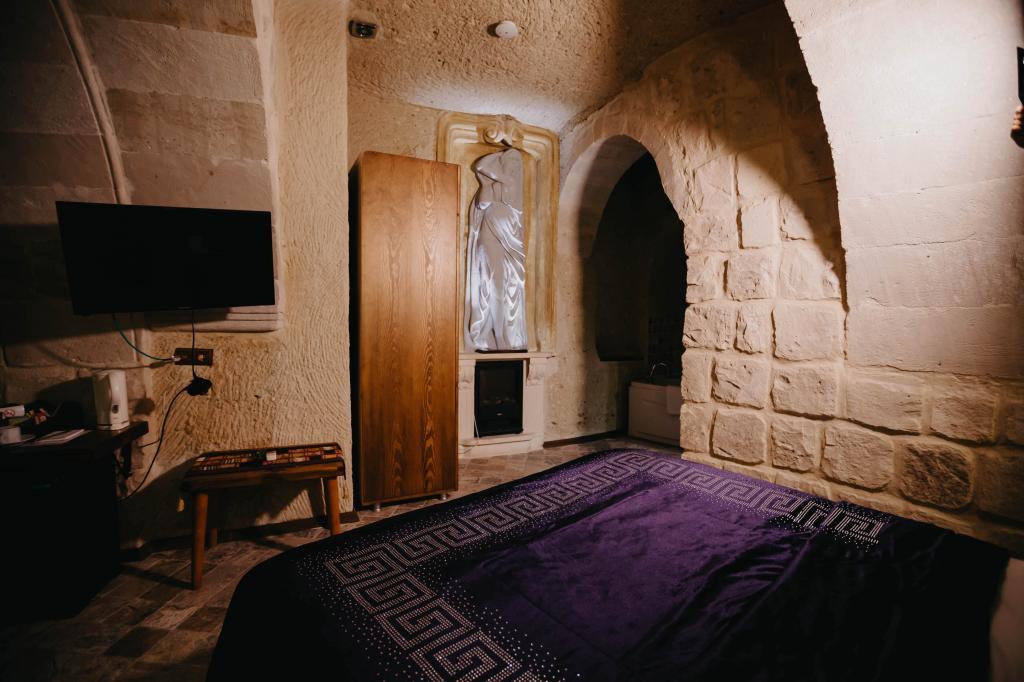 Artium Cave Hotel — 8
