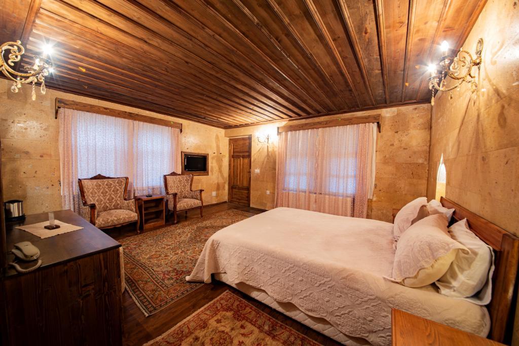 Upper Greek House — 4