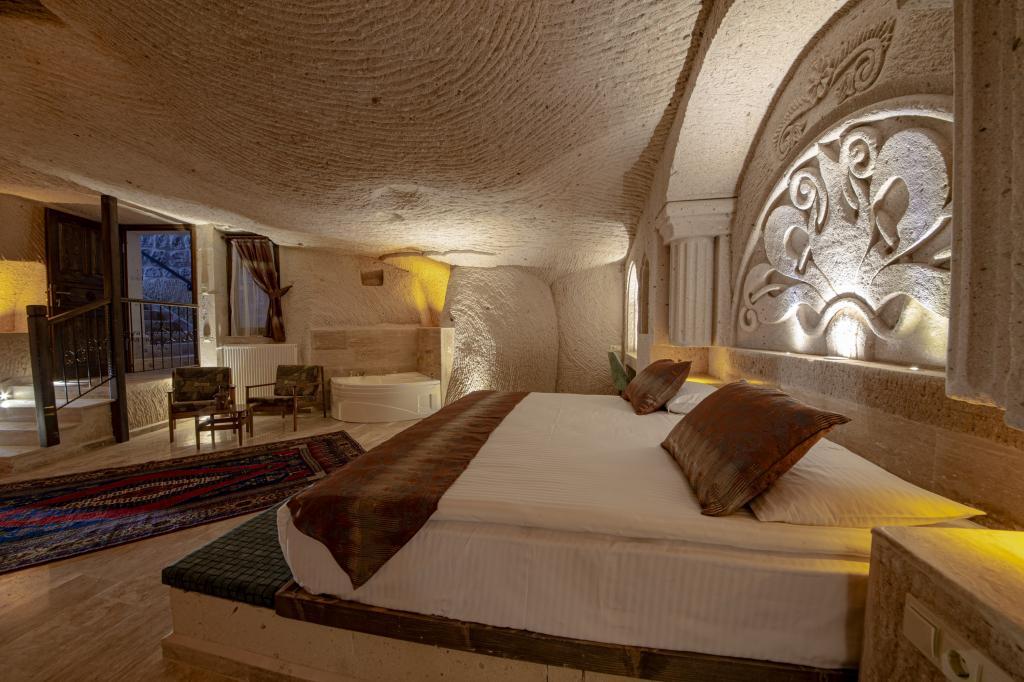 Farmer Cave House — 3