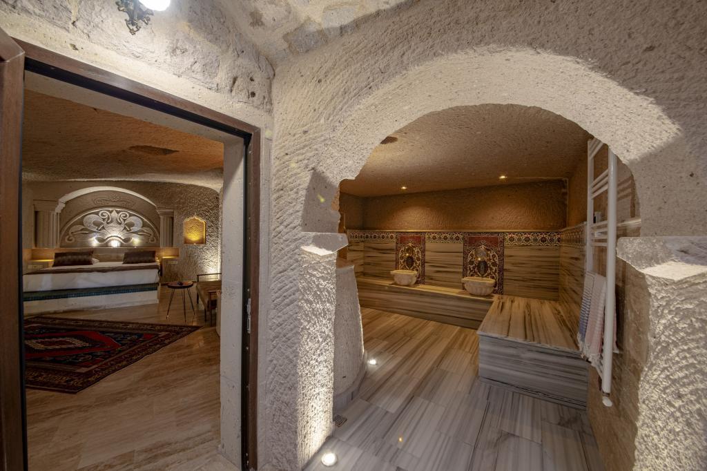 Farmer Cave House — 6