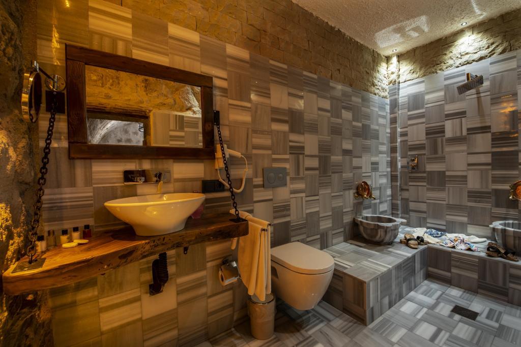 Sunak Cave Hotel — 8