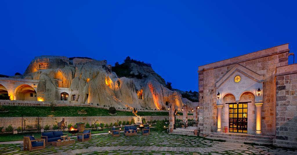 Seraphim Cave Suites & Spa — 1