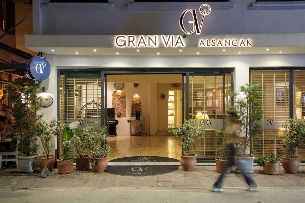 Gran Via Alsancak — 8