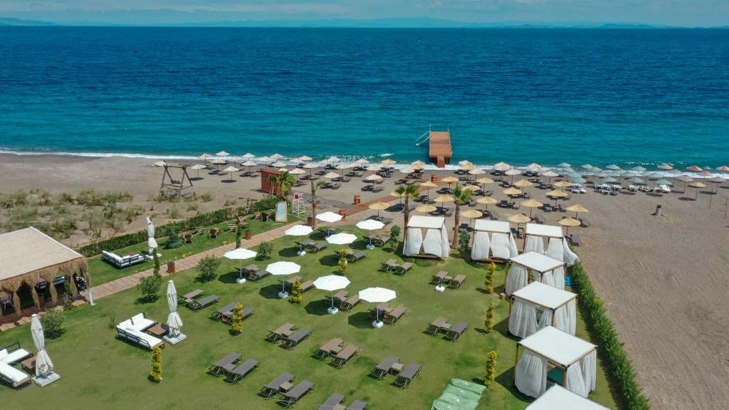 Assos Troy Beach Hotel — 1