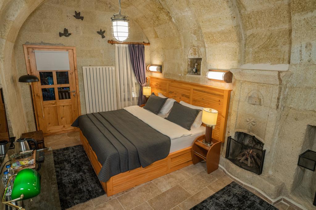 Bala Cave House — 7
