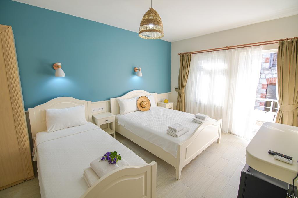 Lutro Otel Bozcaada — 6
