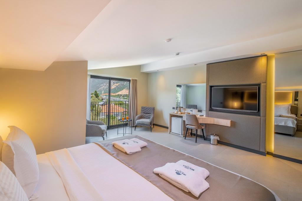 Seatown Hotel — 2