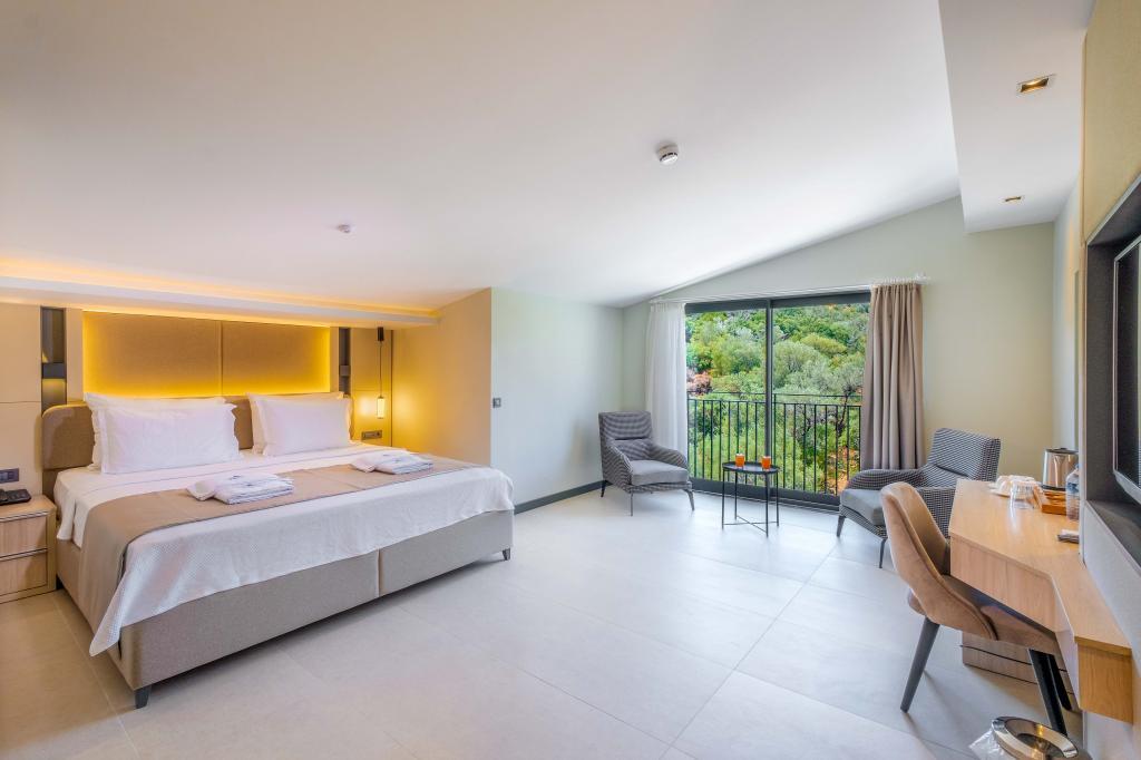 Seatown Hotel — 7