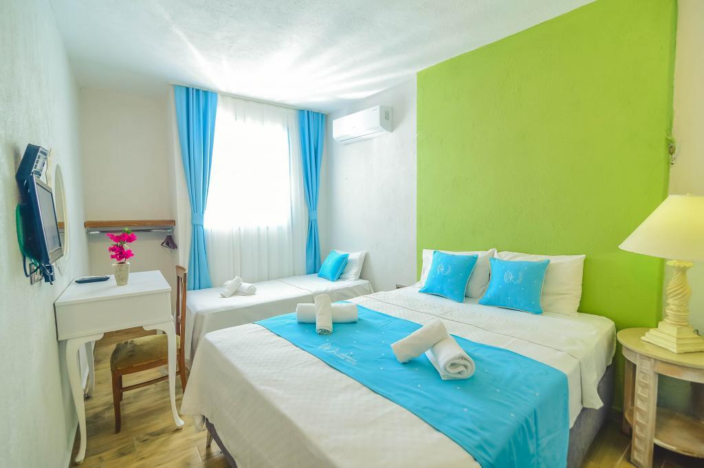 Bedirhan Konak Otel Alaçatı — 2