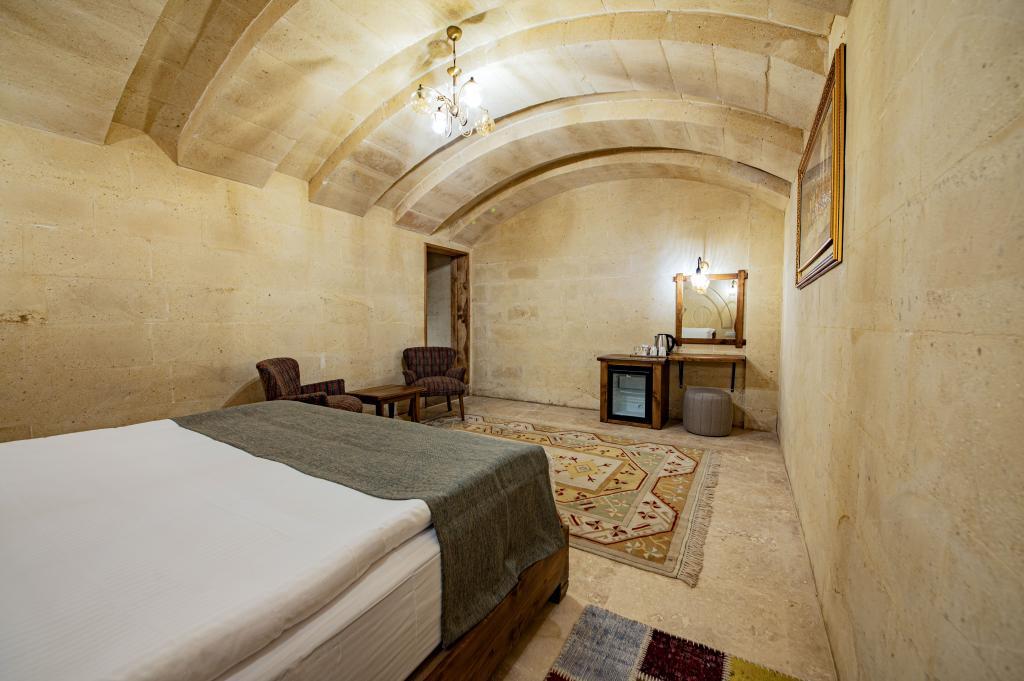 Remus Romulus Cappadocia — 10