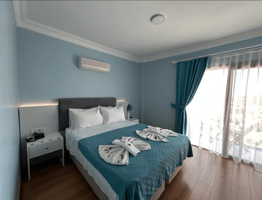 Marquis Blue Hotel — 8