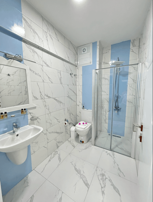Marquis Blue Hotel — 4
