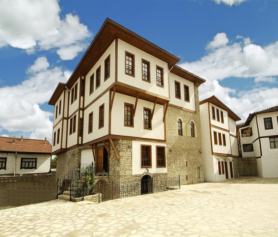 Kardelen Konakları — 1