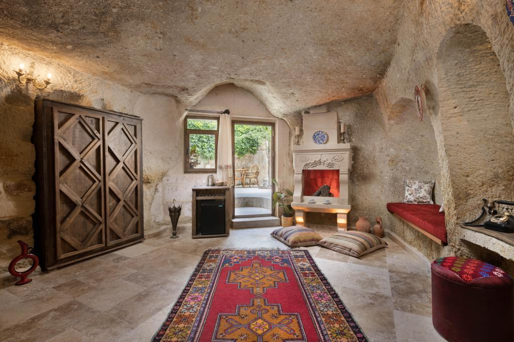 Kayata Cave Suites — 6