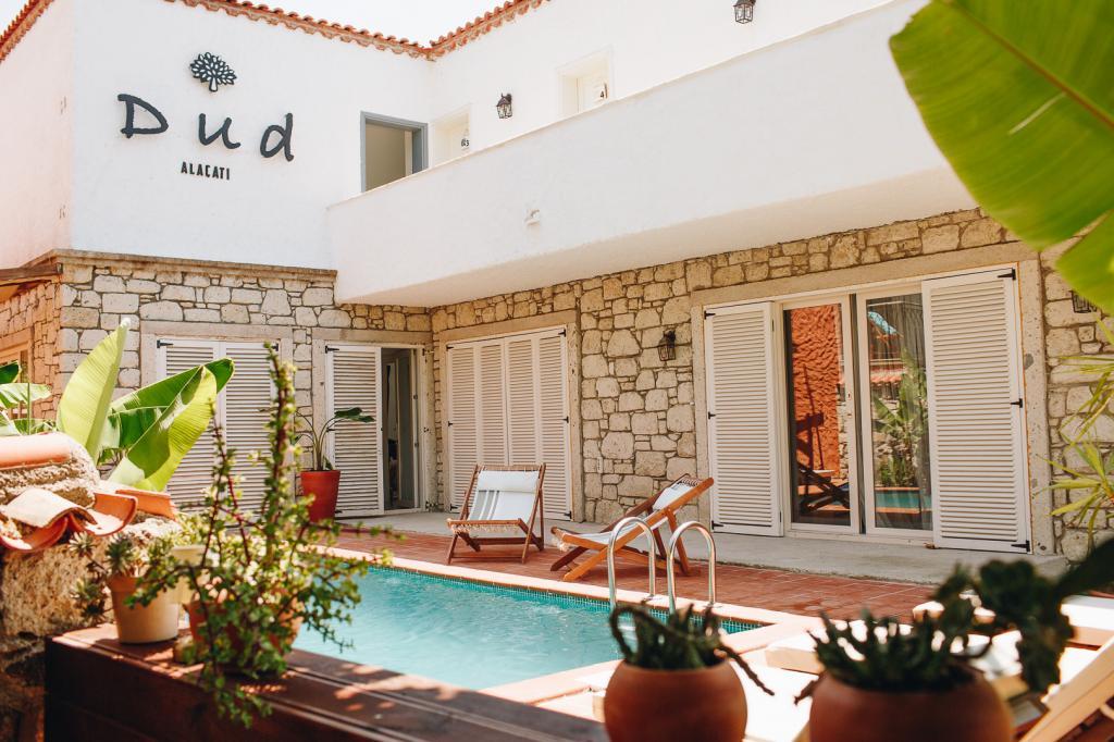 Dud Alaçatı Butik Otel — 1