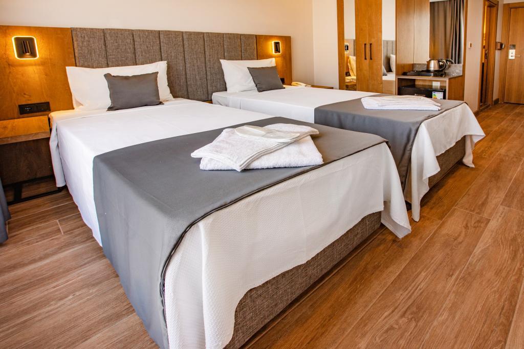 Grand Business Hotel — 4