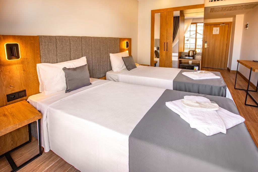 Grand Business Hotel — 10