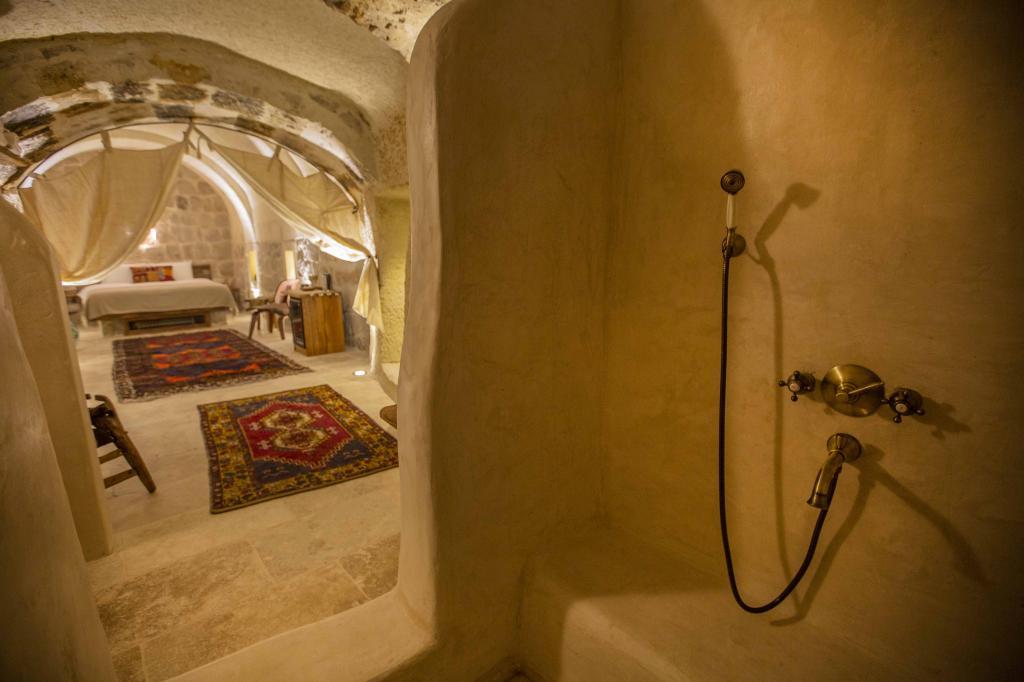 Erdi Otel Tam Halıcıoğlu — 8