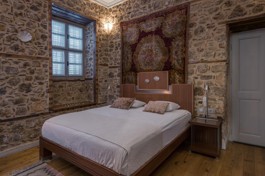 Delight Deluxe Hotel — 4