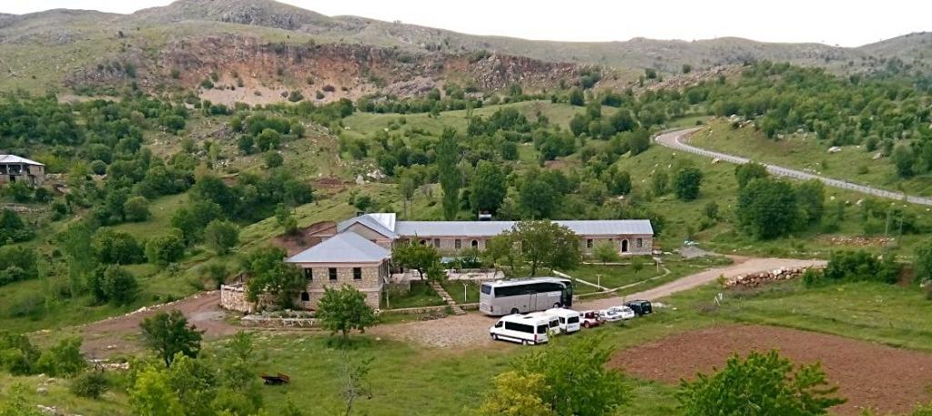 Tarih Otel Nemrut Dağı — 1