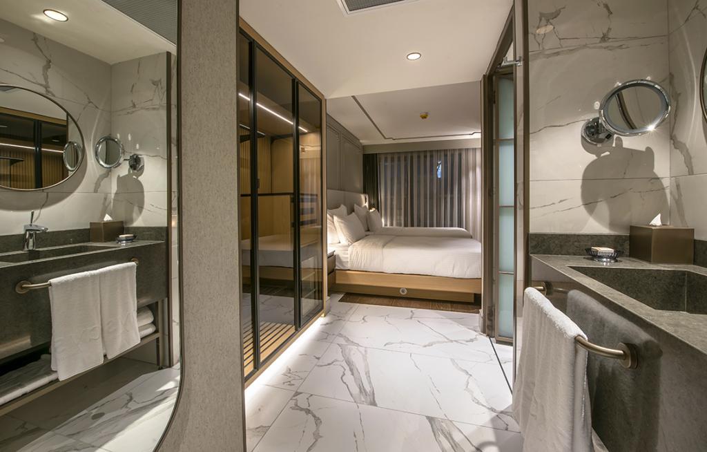 Stayso The House Hotel — 8