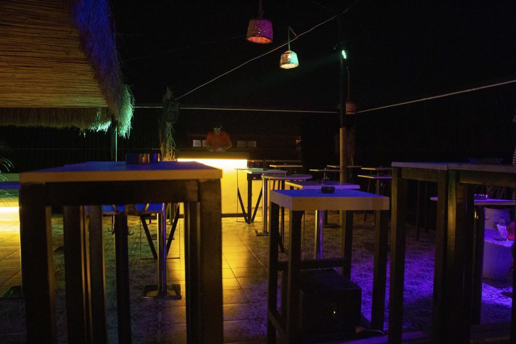 Porto Fenari Köyiçi — 9