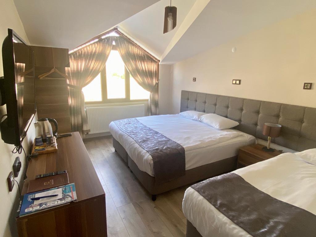 Zümrüt Palas Otel — 7