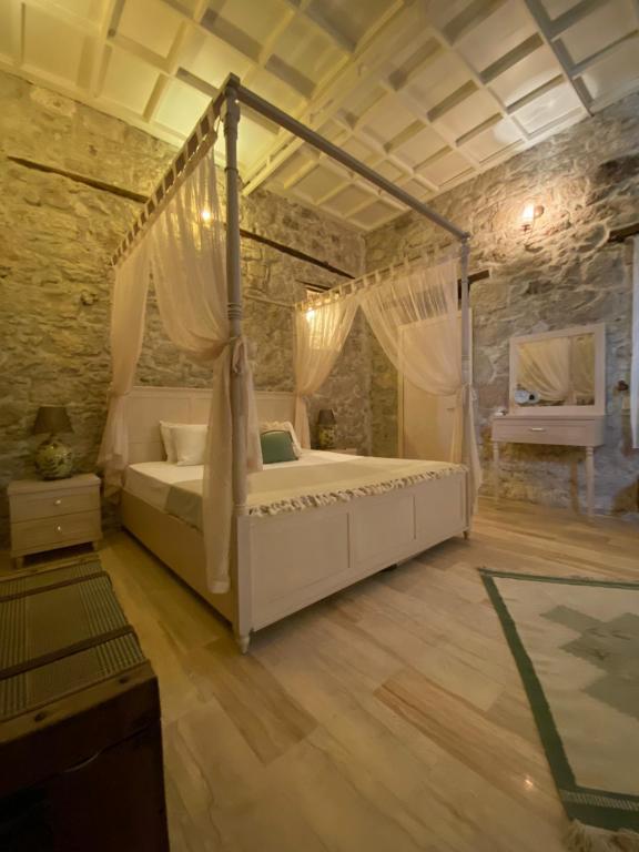 Aliko Otel — 1