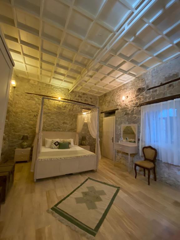 Aliko Otel — 4