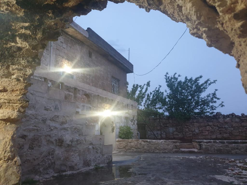 Tarihi Midyat Acar Konağı — 1