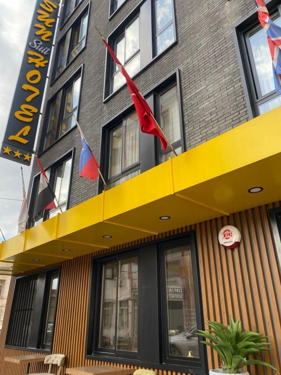 Sun Suit Hotel İzmir — 1