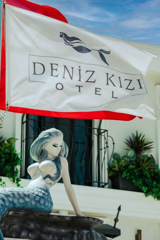 Deniz Kızı Otel Urla — 2