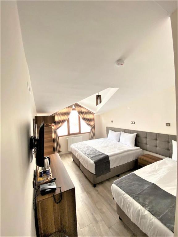Zümrüt Palas Otel — 8