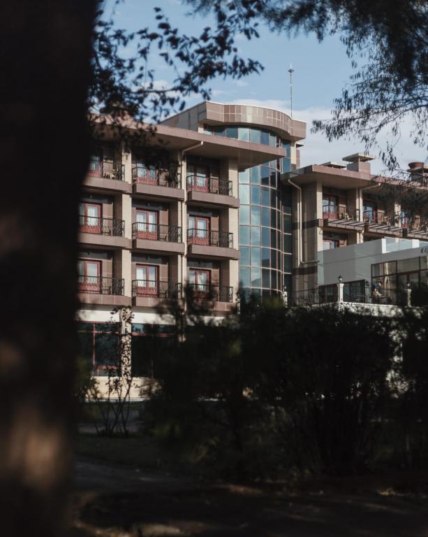 Bonjur Hotel Thermal & Wellness Club — 6