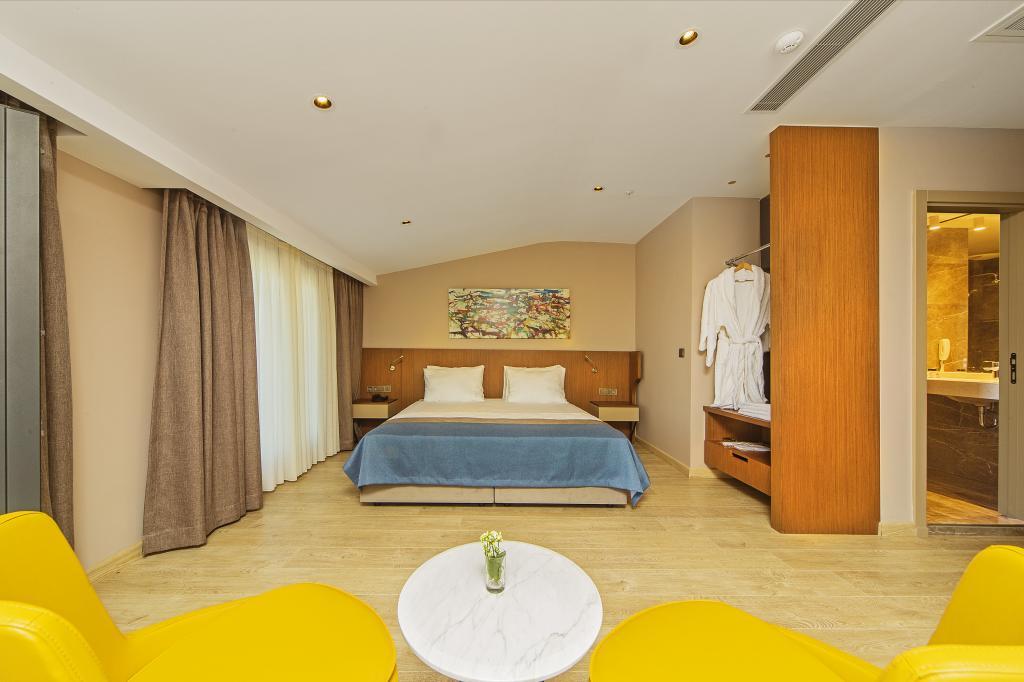 Redmont Hotel — 5