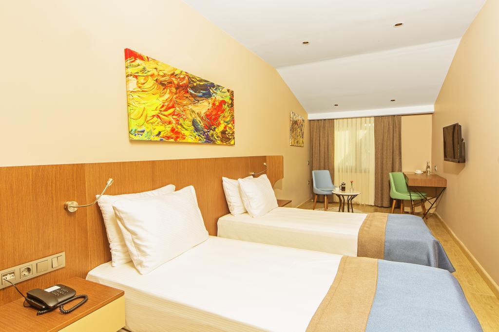 Redmont Hotel — 8