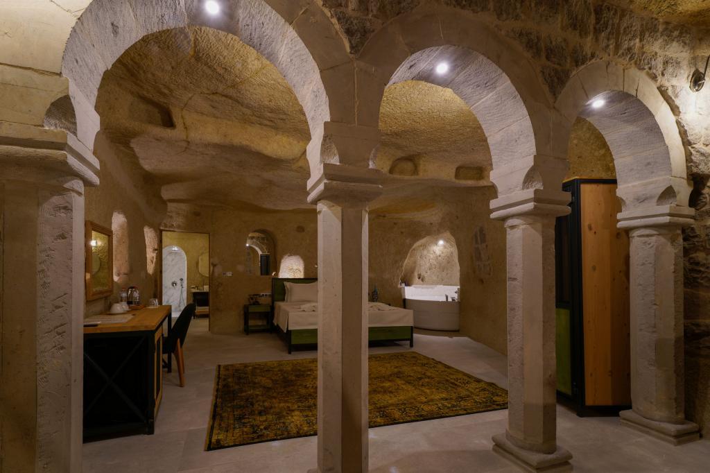 The Niche Cave Hotel +12 Adult — 8
