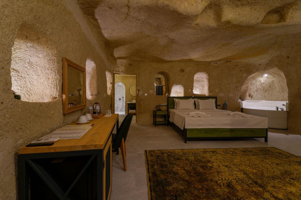 The Niche Cave Hotel +12 Adult — 10