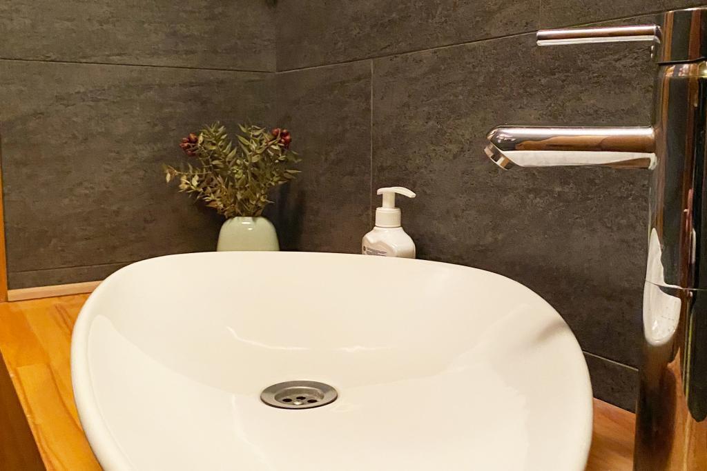 Casa Rosso Hotel — 8