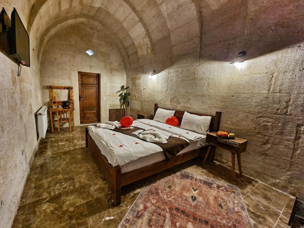 Lavinia Cappadocia Cave — 4