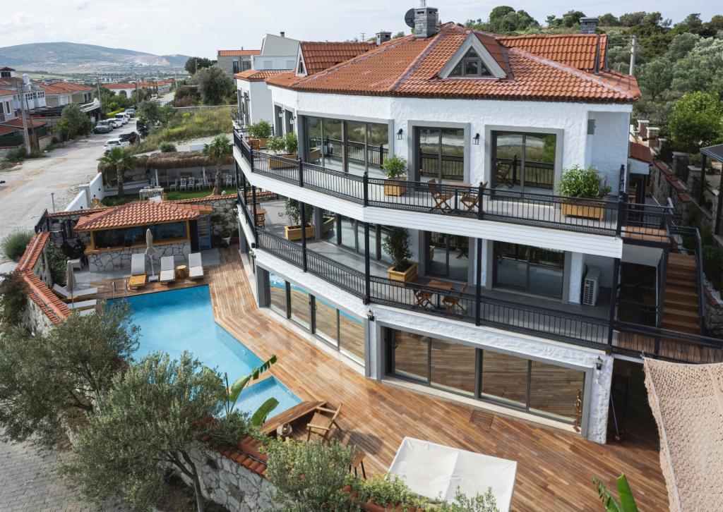 Luna's Alaçatı — 2