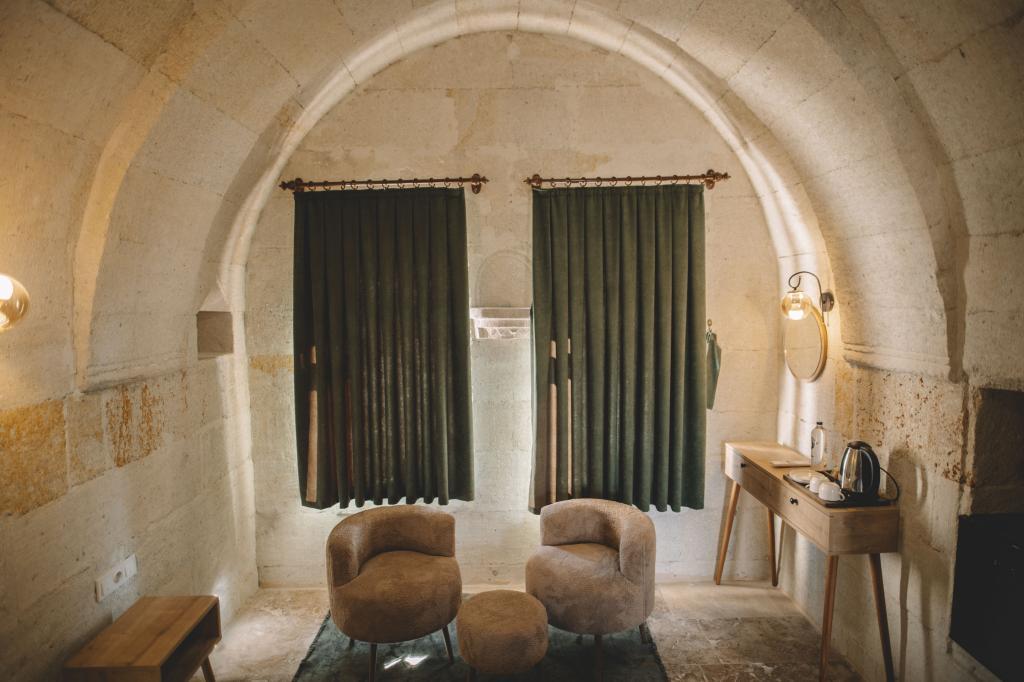 Daphne Cave Hotel — 4