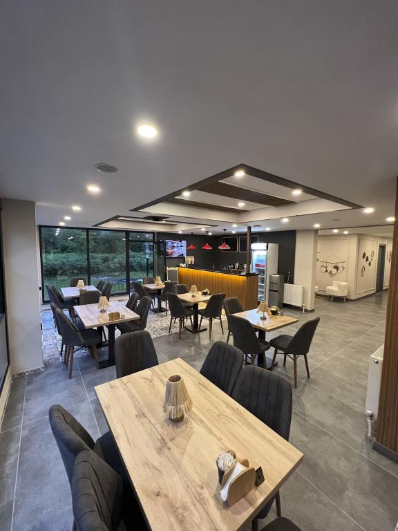 Ahşena Suit Otel Çamlıhemşin — 7