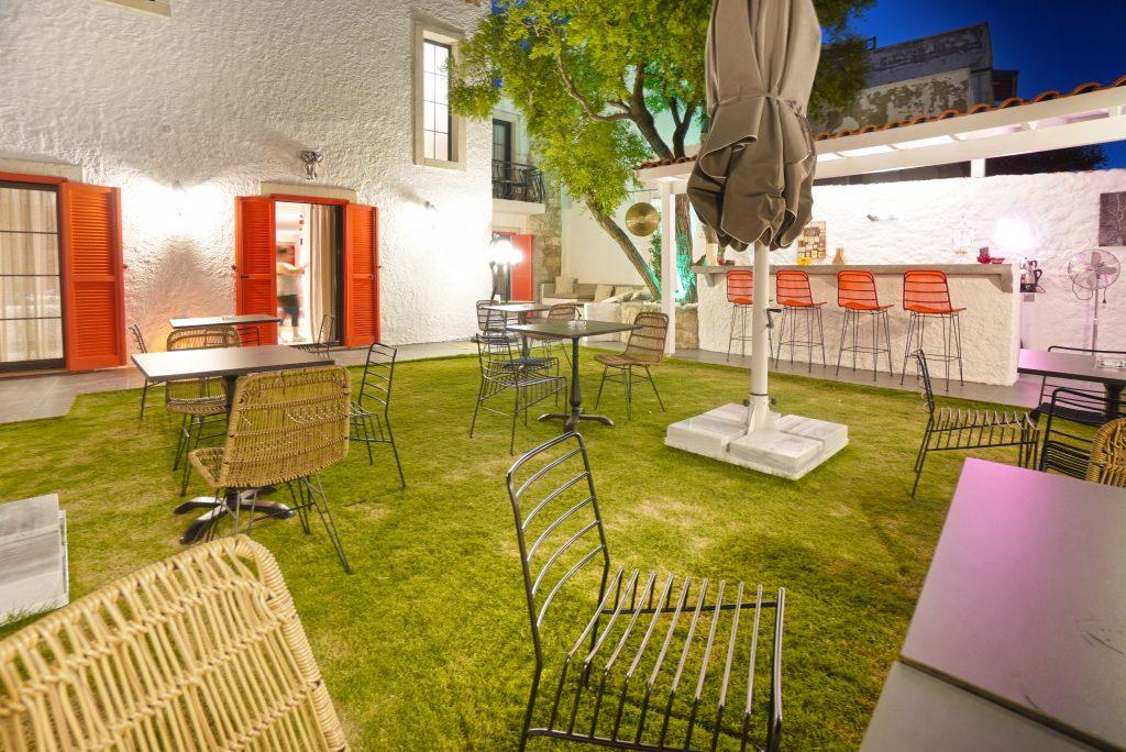 Papavero Alaçatı Otel — 1