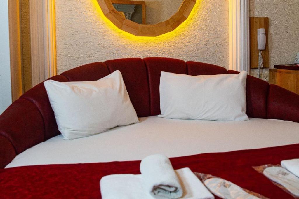 Emirtimes Hotel Kadıköy — 7