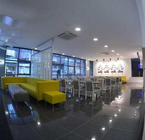 R.S City Hotel — 3